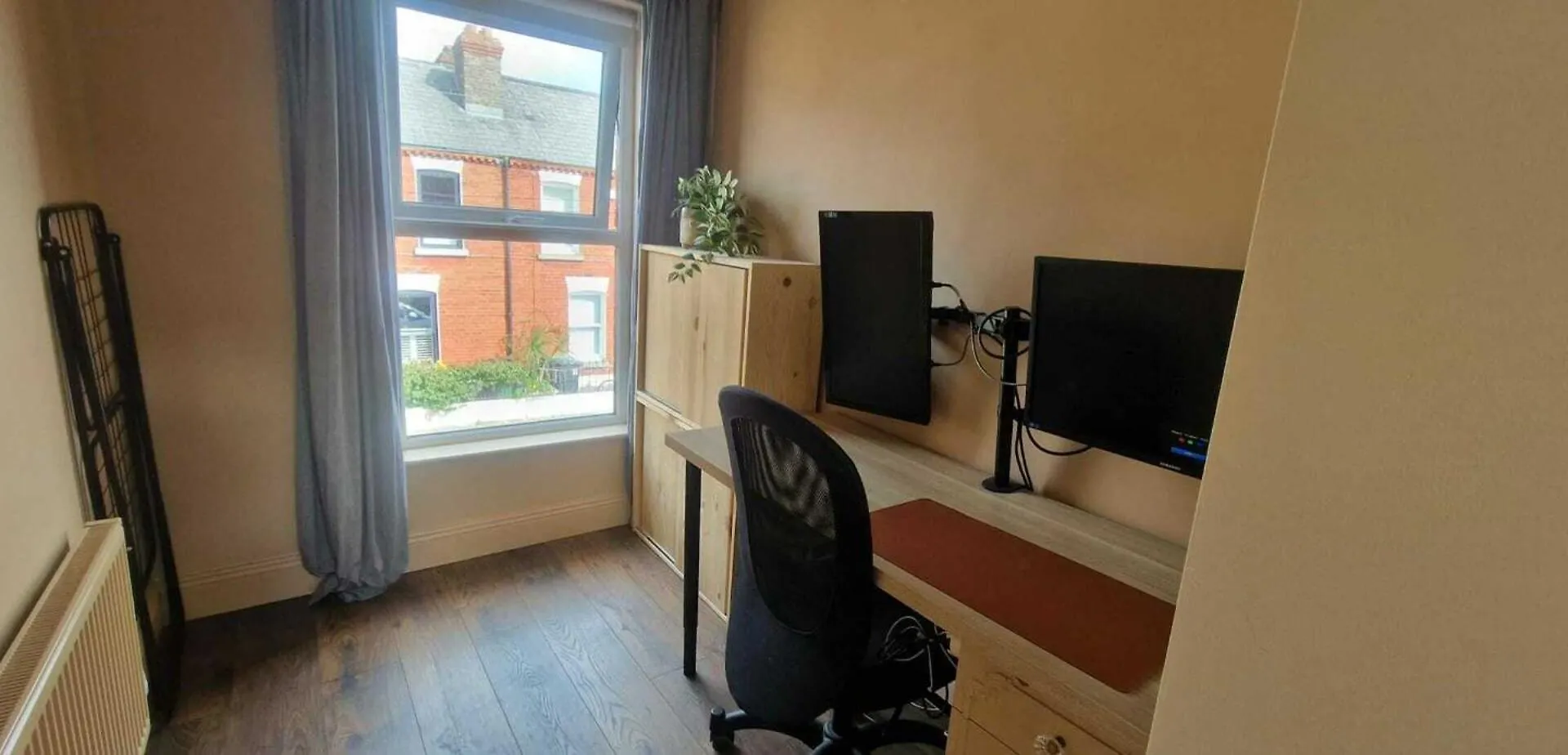 Spacious Family Haven On Edge Of City Centre Dublino 0*,